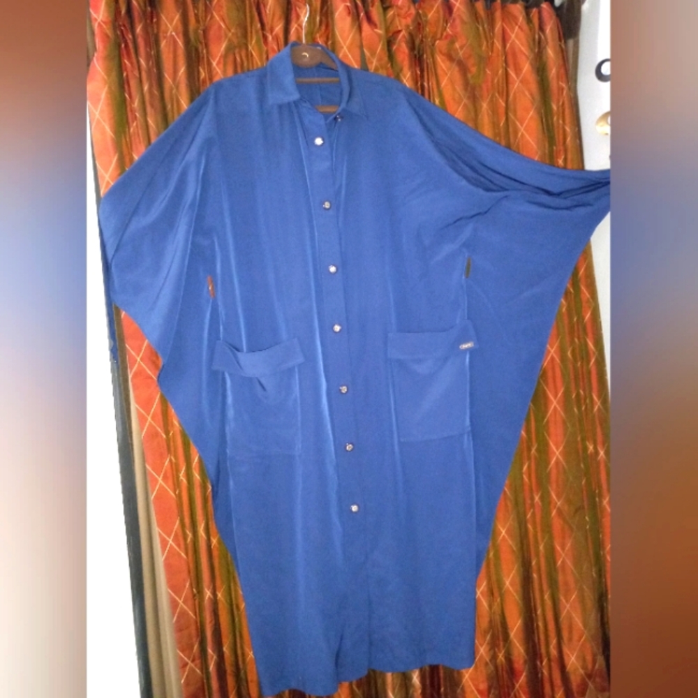 Armine dress (Can be worn with or without a belt if not trying to be modest.)